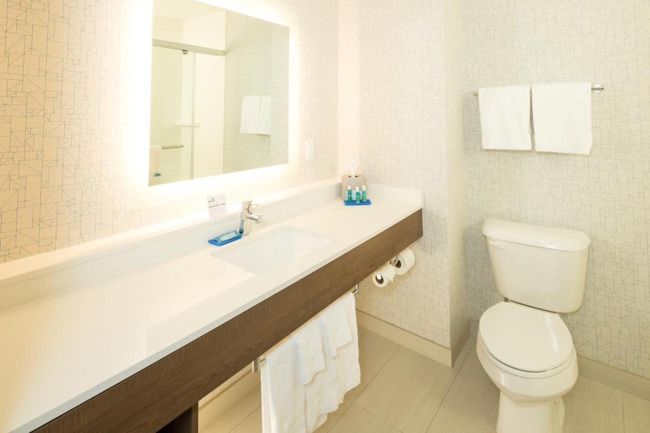 Holiday Inn Express & Suites Alpena - Downtown By Ihg Екстер'єр фото