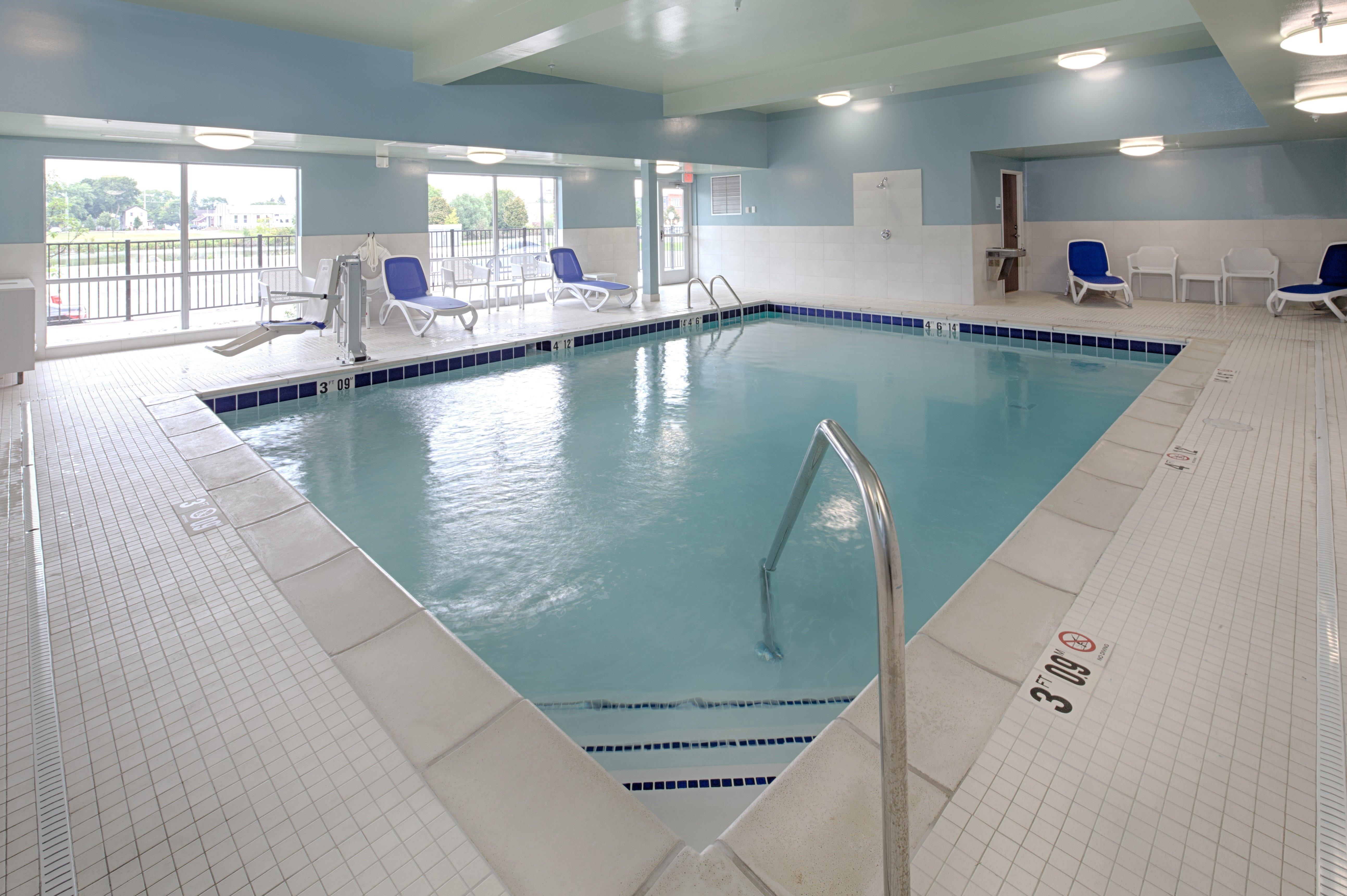 Holiday Inn Express & Suites Alpena - Downtown By Ihg Екстер'єр фото
